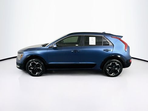 Used 2023 Kia Niro Wind w/ Wind Preserve Package FWD image 4