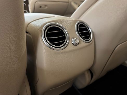 Used 2022 Mercedes-Benz GLC 300 GLC 300 w/ Premium Package Lite image 20