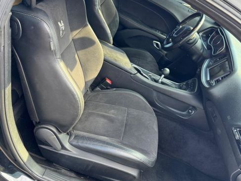Used 2016 Dodge Challenger R/T Scat Pack RWD image 3