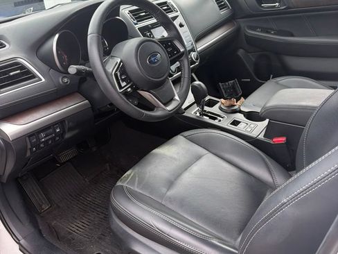 Used 2019 Subaru Outback 2.5i Limited w/ Popular Package #2 AWD/4WD image 6