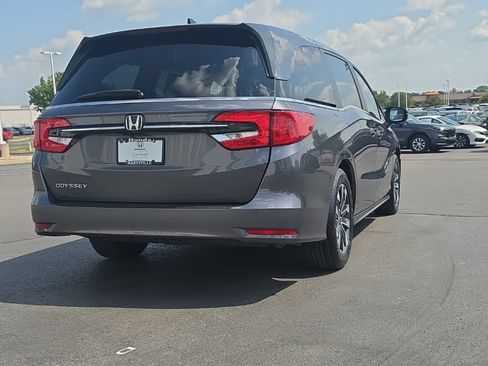 Certified 2024 Honda Odyssey EX-L image 7