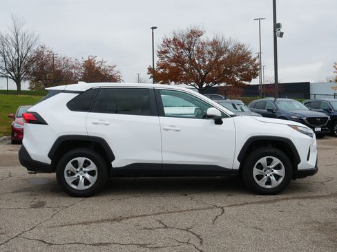 Used 2023 Toyota RAV4 LE image 5