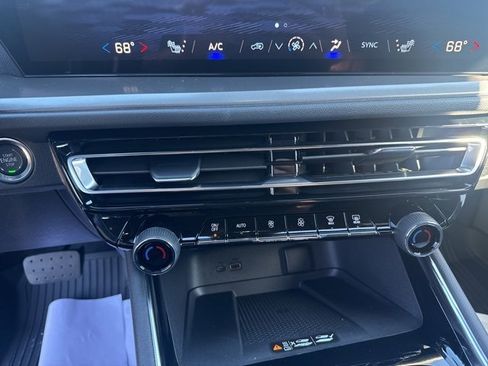 New 2026 Chevrolet Traverse LT w/ LPO, Floor Liner Package image 16