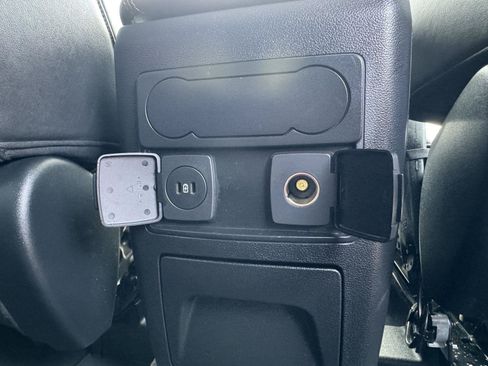 Used 2024 Ford Explorer XLT w/ Equipment Group 202A AWD/4WD image 29