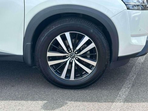 Used 2023 Nissan Pathfinder Platinum AWD/4WD image 7