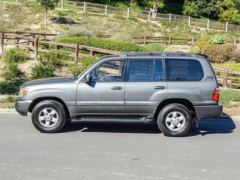Used 1999 Toyota Land Cruiser image 3