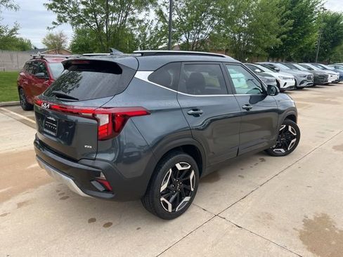 Used 2024 Kia Seltos SX w/ SX Sunroof Package AWD/4WD image 6