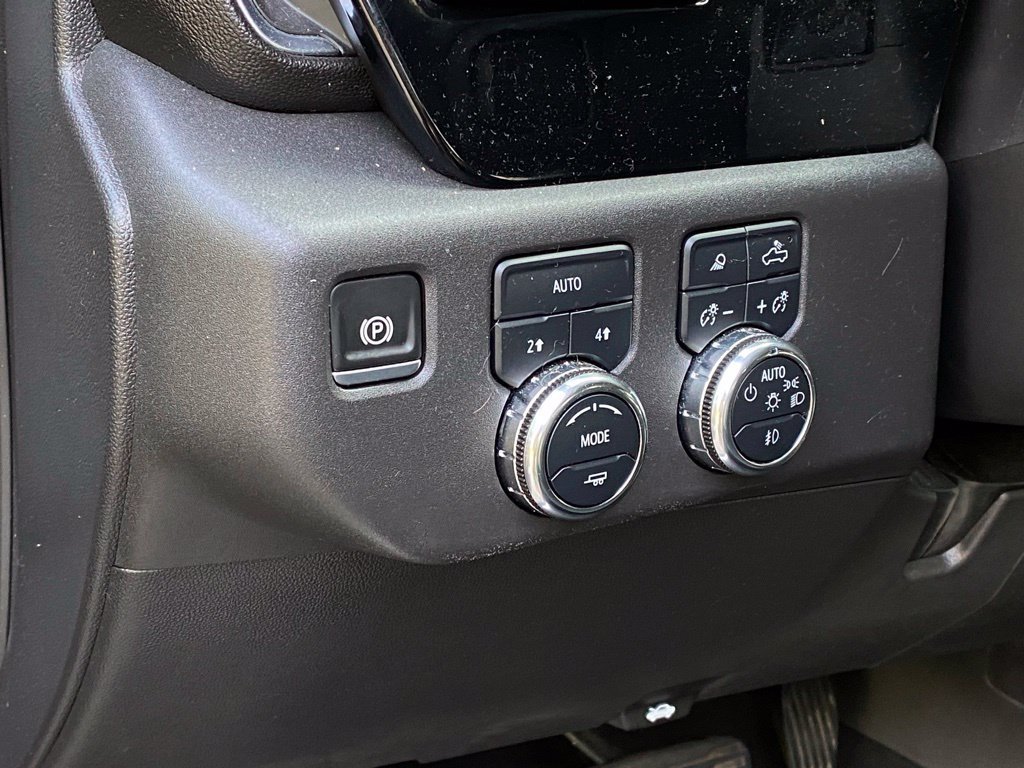 Used 2025 GMC Sierra 1500 SLT AWD/4WD image 12