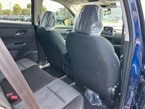 Used 2026 Nissan Rogue SV FWD image 45
