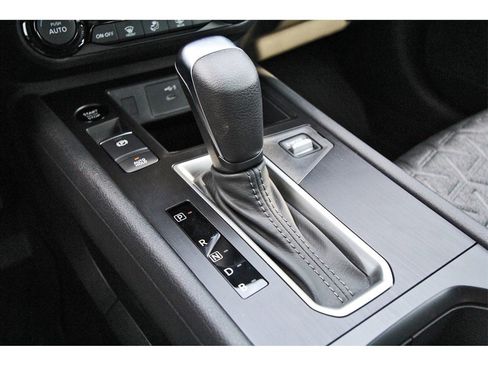 New 2026 Nissan Kicks SV w/ Illumination Package image 19