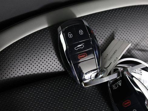 New 2026 Bentley Bentayga Speed image 30