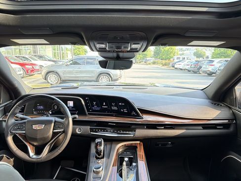 Used 2023 Cadillac Escalade ESV Premium Luxury w/ LPO, Floor Liner Package AWD/4WD image 22