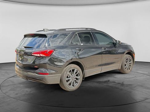 Used 2023 Chevrolet Equinox RS AWD/4WD image 9
