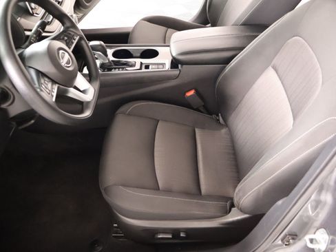 Used 2024 Nissan Altima 2.5 SV AWD/4WD image 10