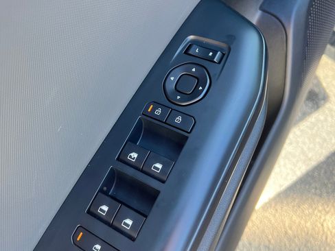 Used 2025 Kia K4 LXS image 21