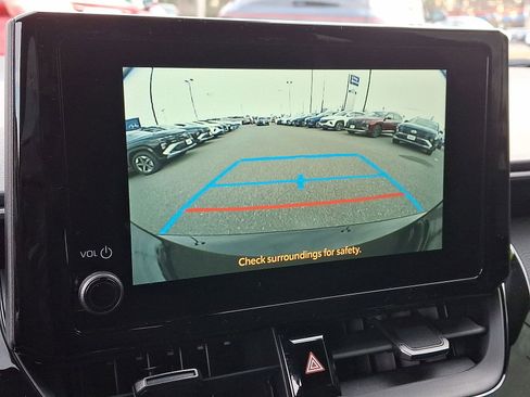 Used 2025 Toyota Corolla Premium image 21