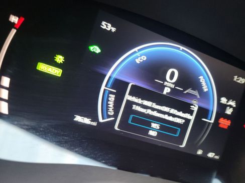 Used 2025 Toyota Camry SE image 29