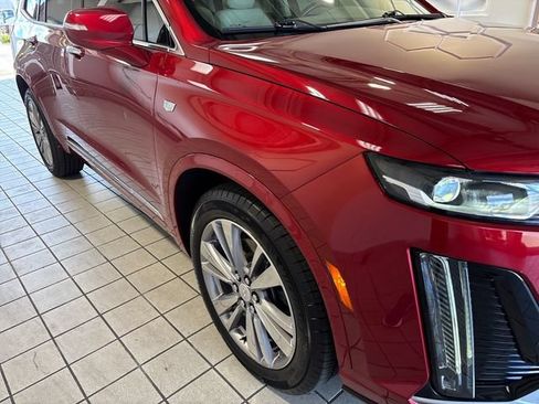 Used 2023 Cadillac XT6 Premium Luxury FWD image 21