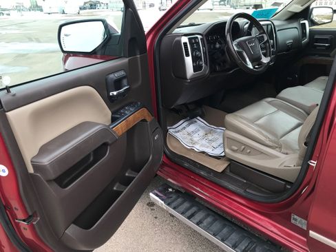 Used 2018 GMC Sierra 1500 SLT w/ SLT Premium Package AWD/4WD image 9