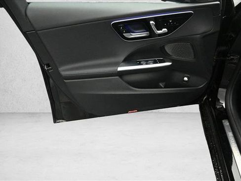 Used 2026 Mercedes-Benz C 300 4MATIC Sedan image 10