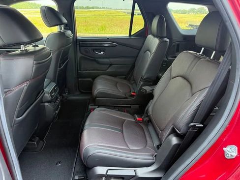 Used 2025 Honda Pilot Black Edition image 13