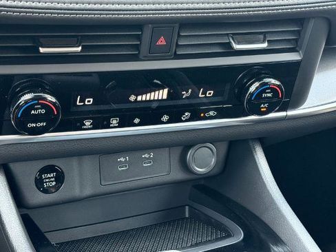 Certified 2026 Nissan Rogue SV image 12