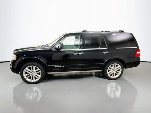 Used 2017 Ford Expedition Platinum AWD/4WD image 4