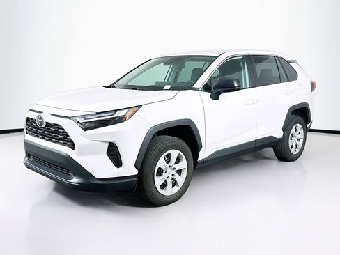 Used 2025 Toyota RAV4 LE image 3