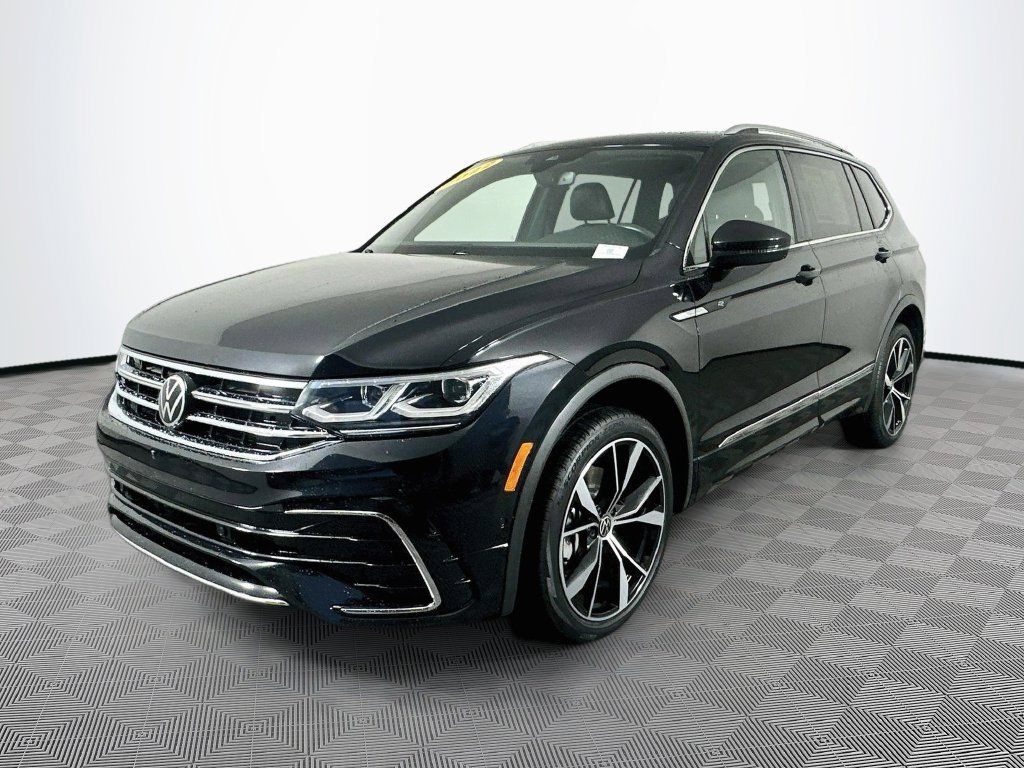Used 2022 Volkswagen Tiguan SEL R-Line AWD/4WD image 4