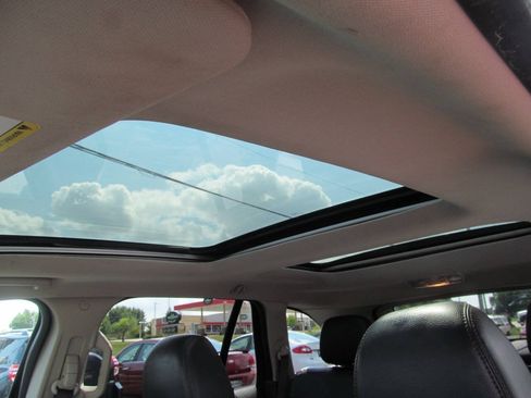 Used 2013 Ford Edge SEL FWD image 15