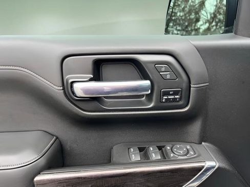 Used 2020 Chevrolet Silverado 1500 LTZ AWD/4WD image 10
