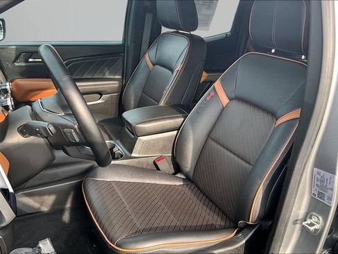 Used 2023 GMC Canyon AT4 w/ AT4 Premium Package AWD/4WD image 23