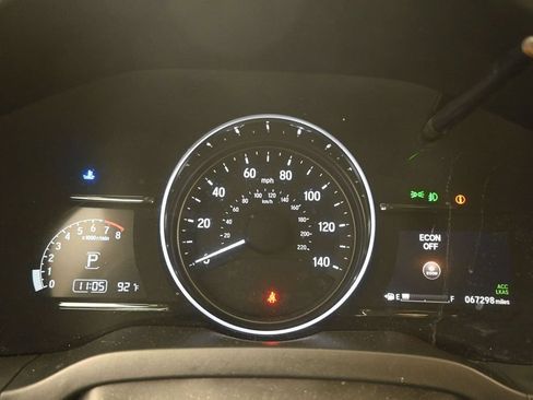 Used 2021 Honda HR-V EX image 11
