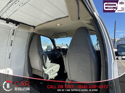 Used 2023 GMC Savana 2500 Extended w/ Driver Convenience Package RWD image 12