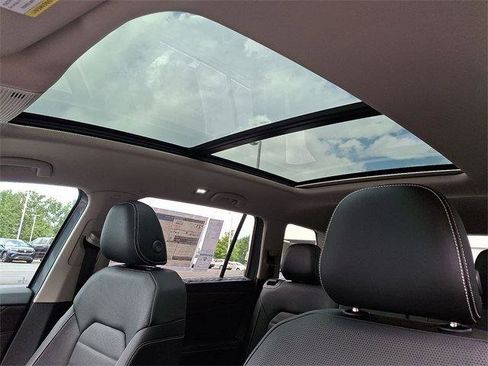 New 2025 Volkswagen Atlas SEL image 13