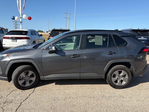 Used 2023 Toyota RAV4 XLE AWD/4WD image 6