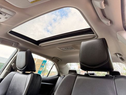 Used 2014 Toyota Corolla S Premium w/ Driver Convenience Package image 17