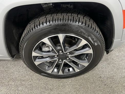 Used 2023 Jeep Grand Cherokee Overland image 22