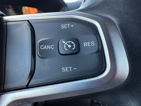 Used 2024 RAM 2500 Big Horn image 30