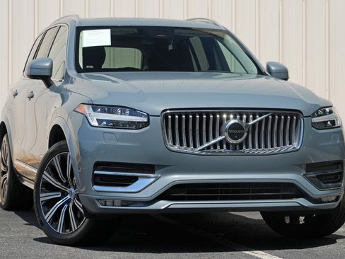 Used 2023 Volvo XC90 B6 Plus w/ Protection Package Premier AWD/4WD image 4