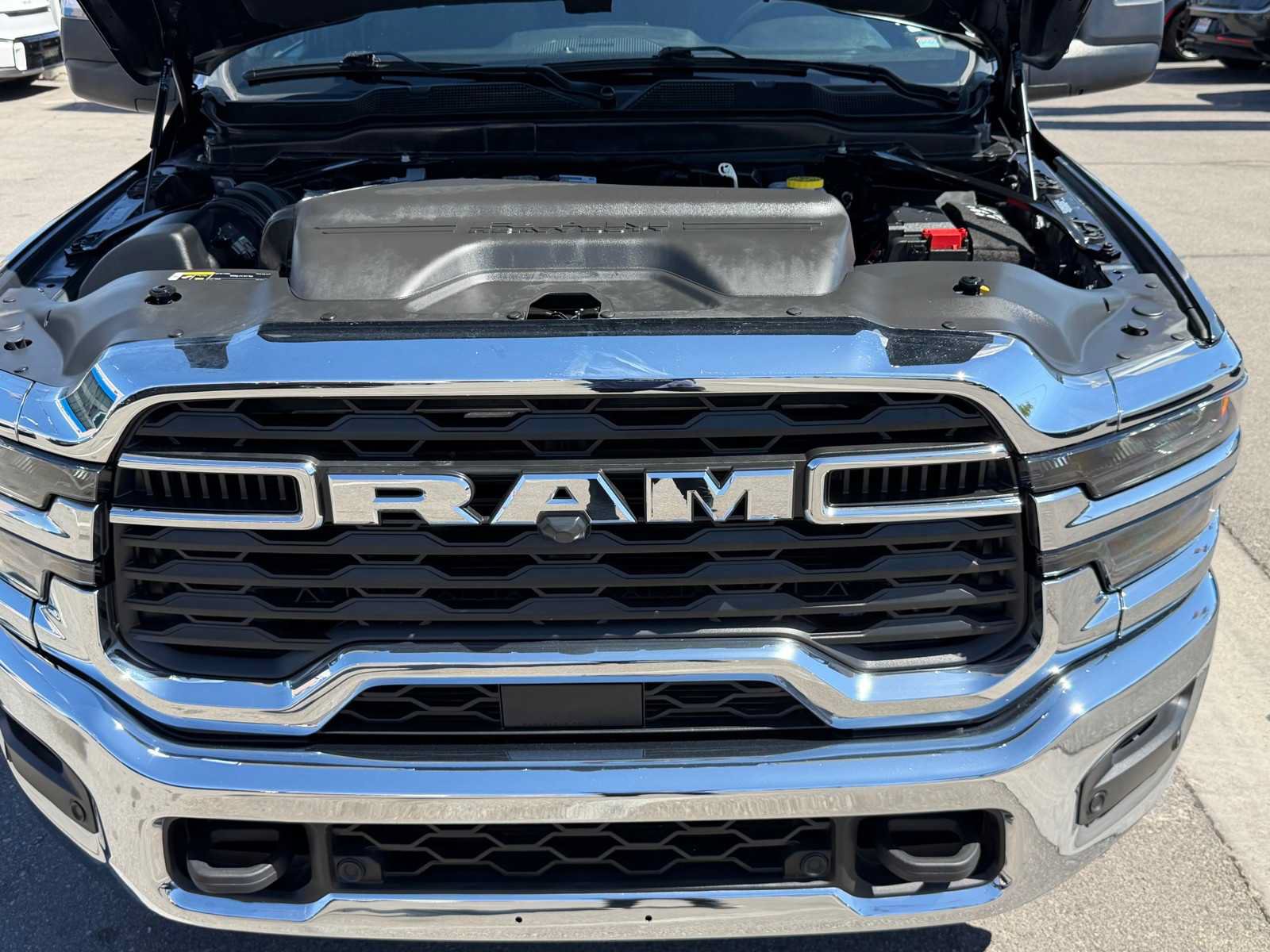 Used 2025 RAM 2500 Tradesman AWD/4WD image 32