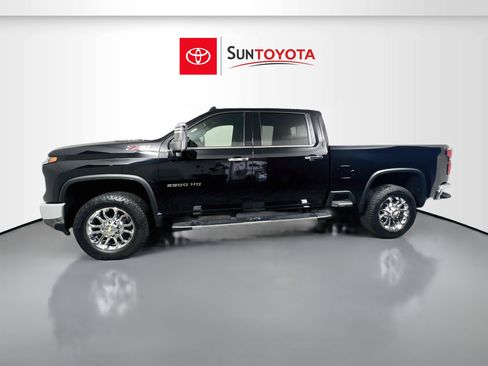 Used 2024 Chevrolet Silverado 2500 LTZ w/ LTZ Plus Package AWD/4WD image 7