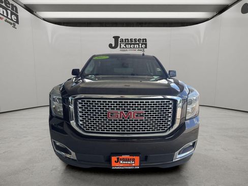 Used 2017 GMC Yukon XL Denali w/ Open Road Package AWD/4WD image 4