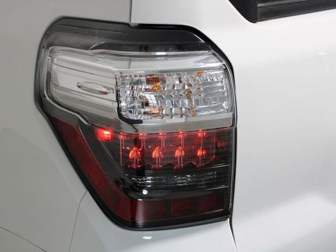 Used 2022 Toyota 4Runner TRD Sport w/ Technology Package AWD/4WD image 56