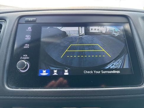 Used 2019 Honda HR-V EX image 17