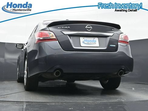 Used 2013 Nissan Altima 2.5 SL w/ 2.5 Moonroof Pkg FWD image 32