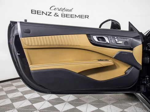 Used 2013 Mercedes-Benz SL 550 image 17