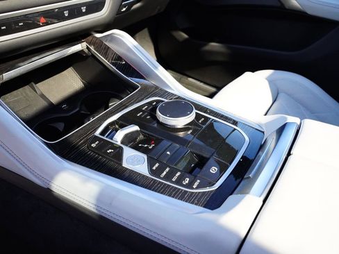 Used 2025 BMW X6 xDrive40i AWD/4WD image 22