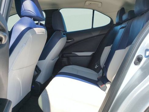 Used 2020 Lexus UX 250h w/ Premium Package AWD/4WD image 10