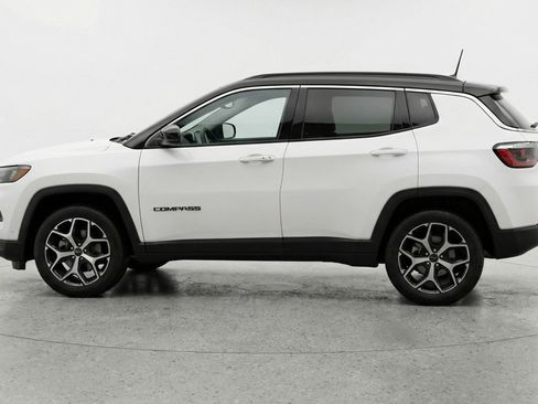 Used 2025 Jeep Compass Limited image 5